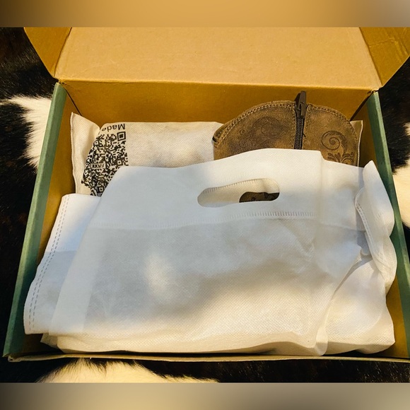 Roper boots short brown size 8. Brand New! - Picture 9 of 9